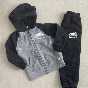 4T Roots Kids Two-Tone Hoodie & Joggers Set - Black & Gray